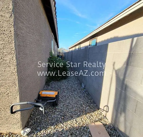 18763 W Rancho Dr — Photo 55
