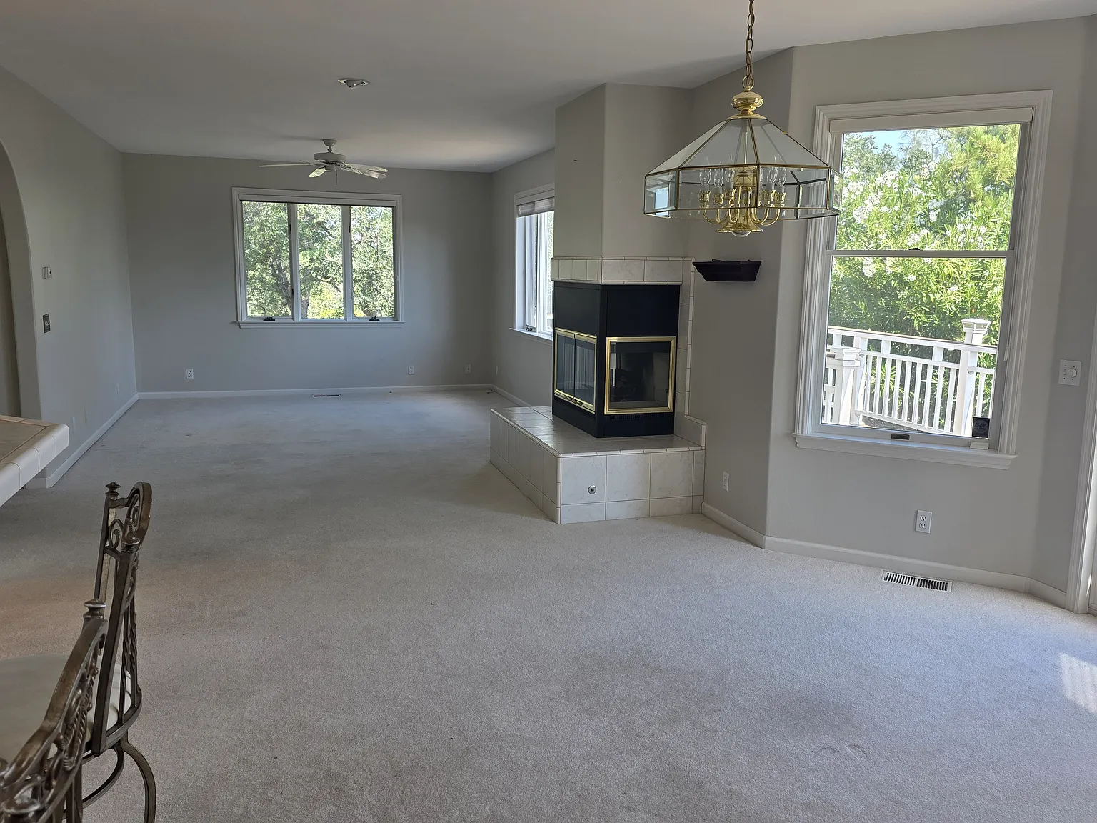 3 bed, 2650 sqft, $3,200 — Photo 4