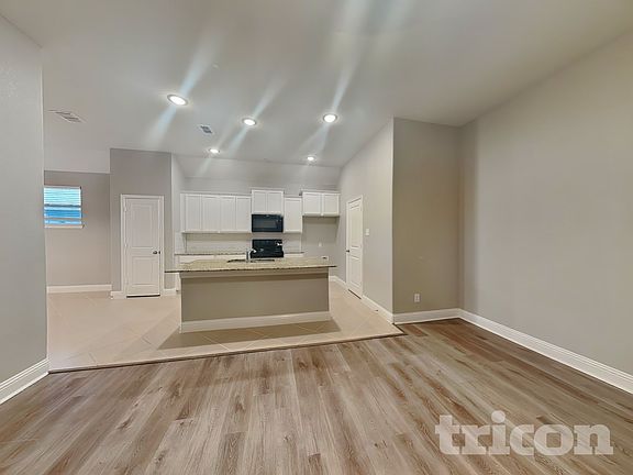 3rd image of 1473 Eagle Nest Dr