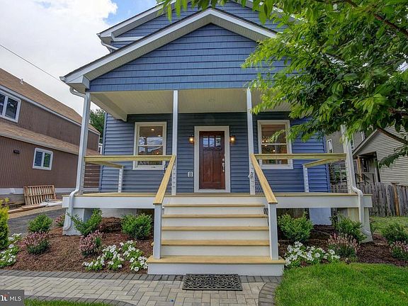 2nd image of 1038 Boucher Ave