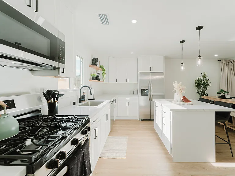 678 Ash Ave #B — Photo 16