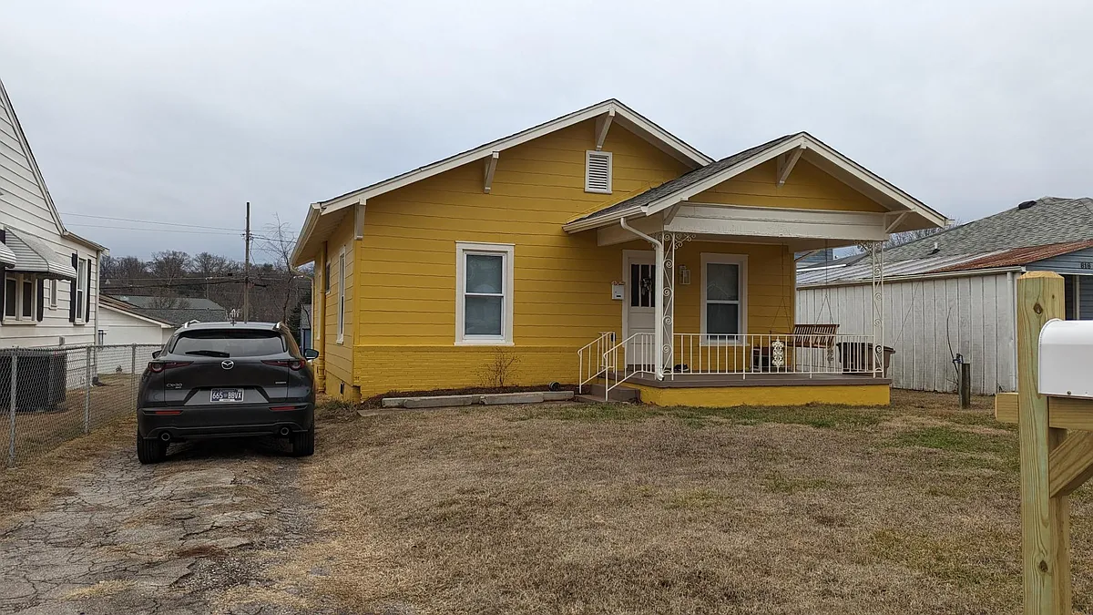 Building Photo - 822 Banks Ave