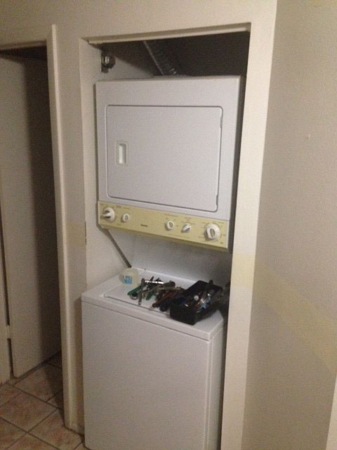 1st image of 9125 Sandcroft Ct