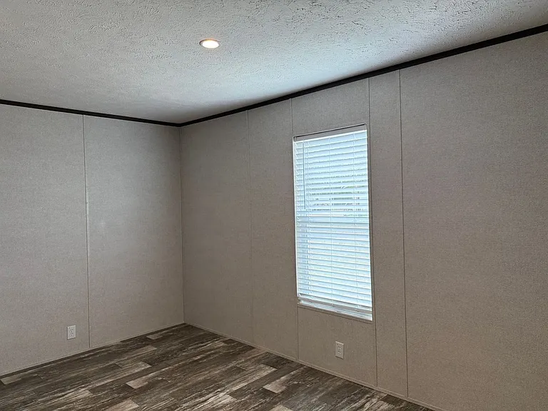 rockylanemhp — Photo 32