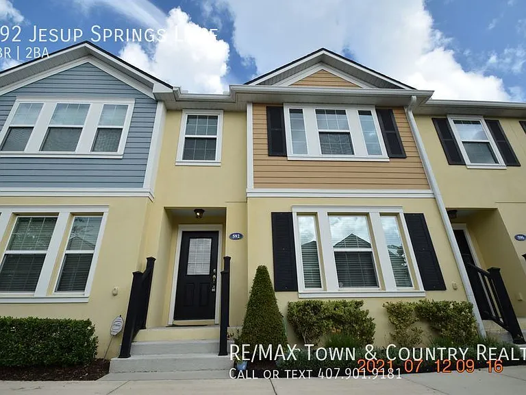 592 Jesup Springs Ln — Photo 2