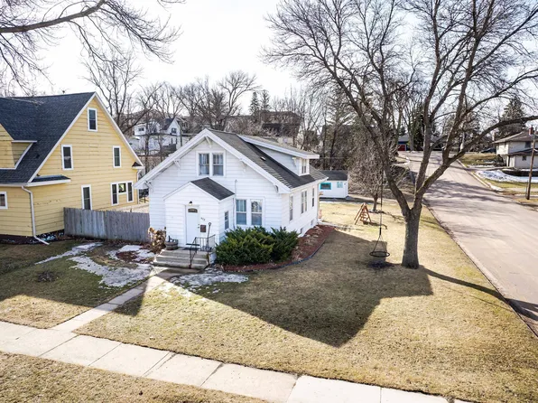 402 E Vasa Ave, Fergus Falls, MN 56537