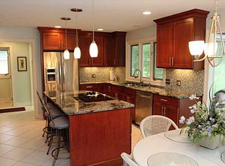 9918 Sheffield Rd, Perrysburg, OH 43551