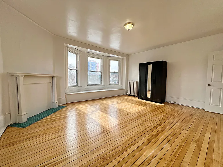 191 McLeod St #2/3 — Photo 7