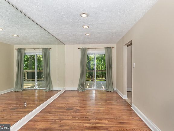 5th image of 12360 Greenspring Ave