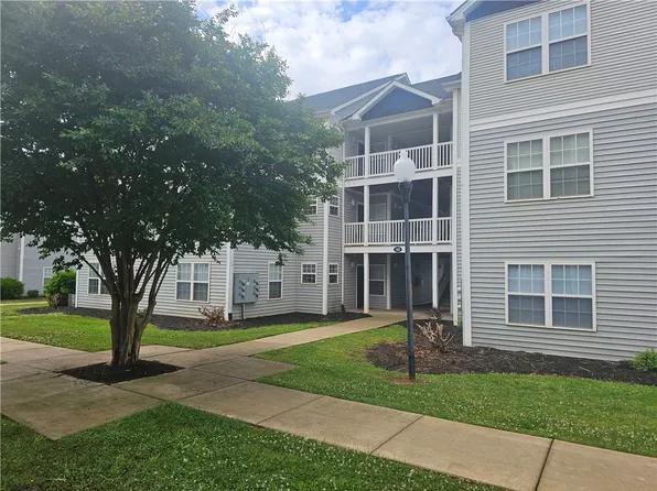142 University Village Dr APT L, Central, SC 29630
