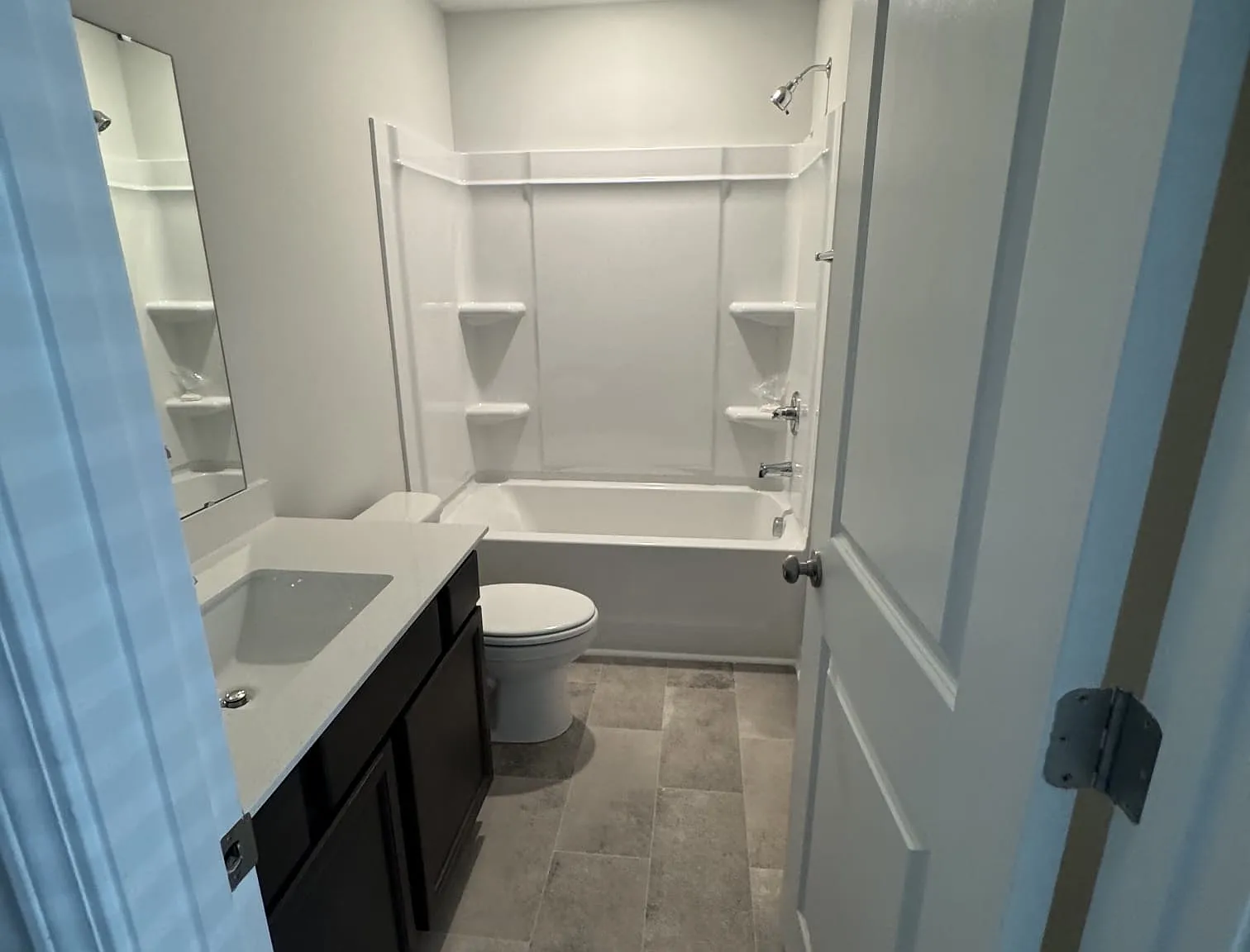 3 bed, 1476 sqft, $2,400 — Photo 4