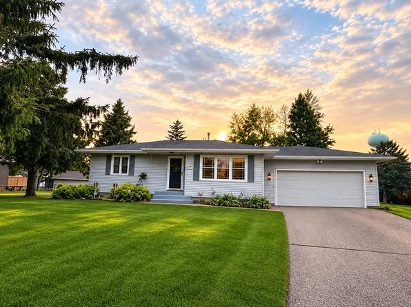 2420 Kenyon Rd, Owatonna, MN 55060