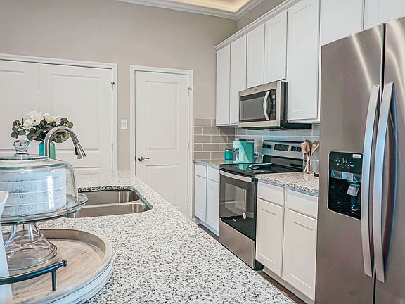 4th image of 9910 Crescent Cove Dr #9752ASC