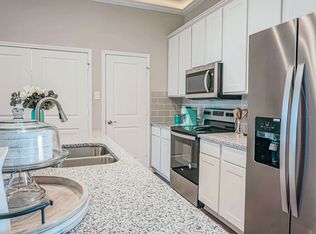 9913 Crescent Cove Dr #18711LC, Montgomery, TX 77356