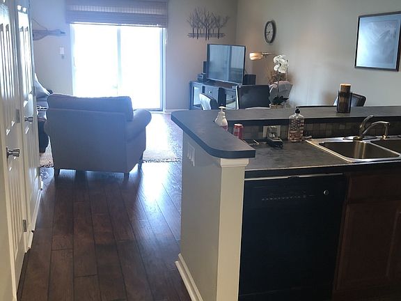 4th image of 64 Lakeshore Cir Unit 117