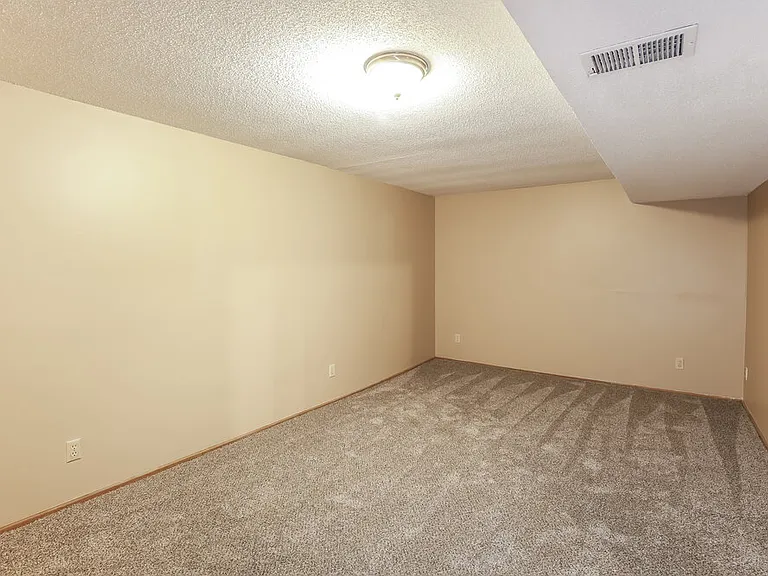 102 Gilbert St — Photo 14