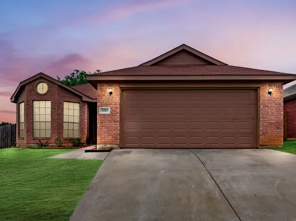 1451 Morrison Dr, Fort Worth, TX 76112