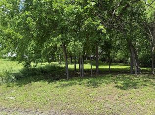 602 W 3rd St, Bonham, TX 75418