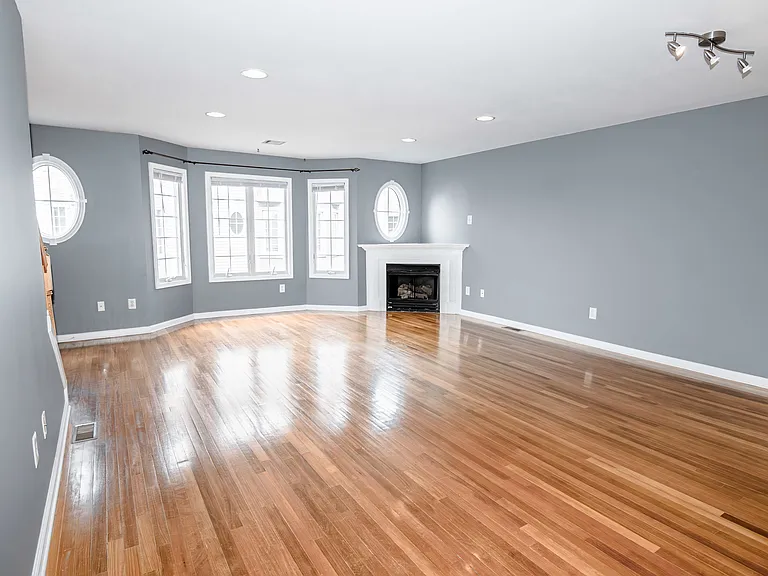 45-49 Stuyvesant Ave #16 — Photo 10