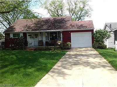 1st image of 22 Lakeview Dr