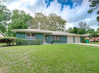 1802 Amy Dr, Baytown, TX 77520