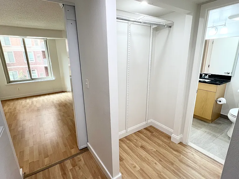 7500 Woodmont Ave #314 — Photo 17