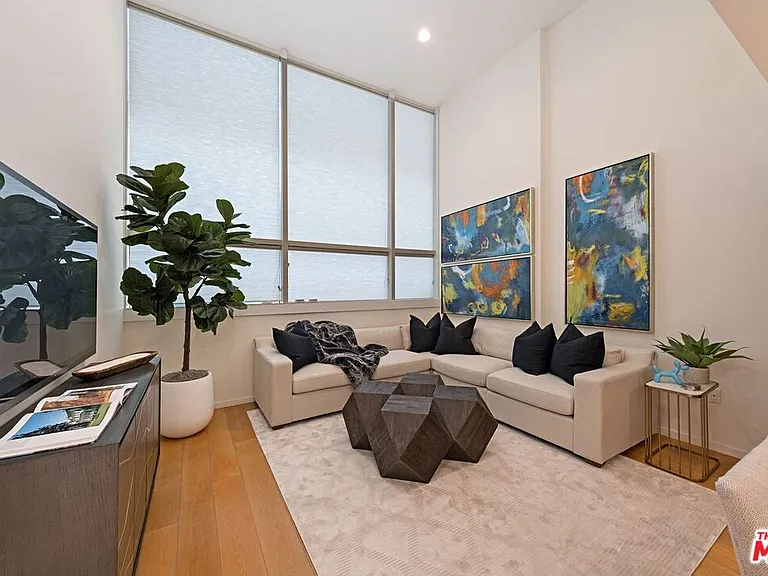 1705 Ocean Ave #107 — Photo 16
