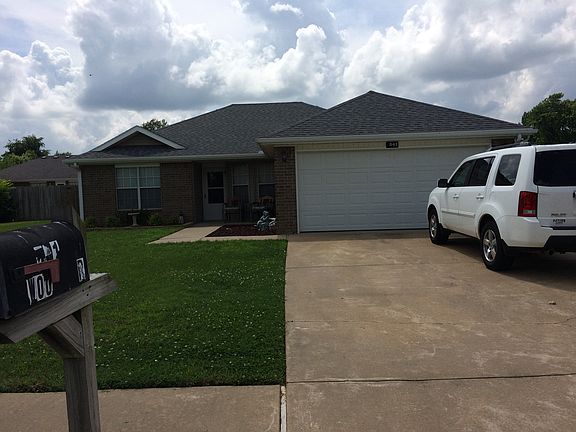 2nd image of 541 Woods Dr