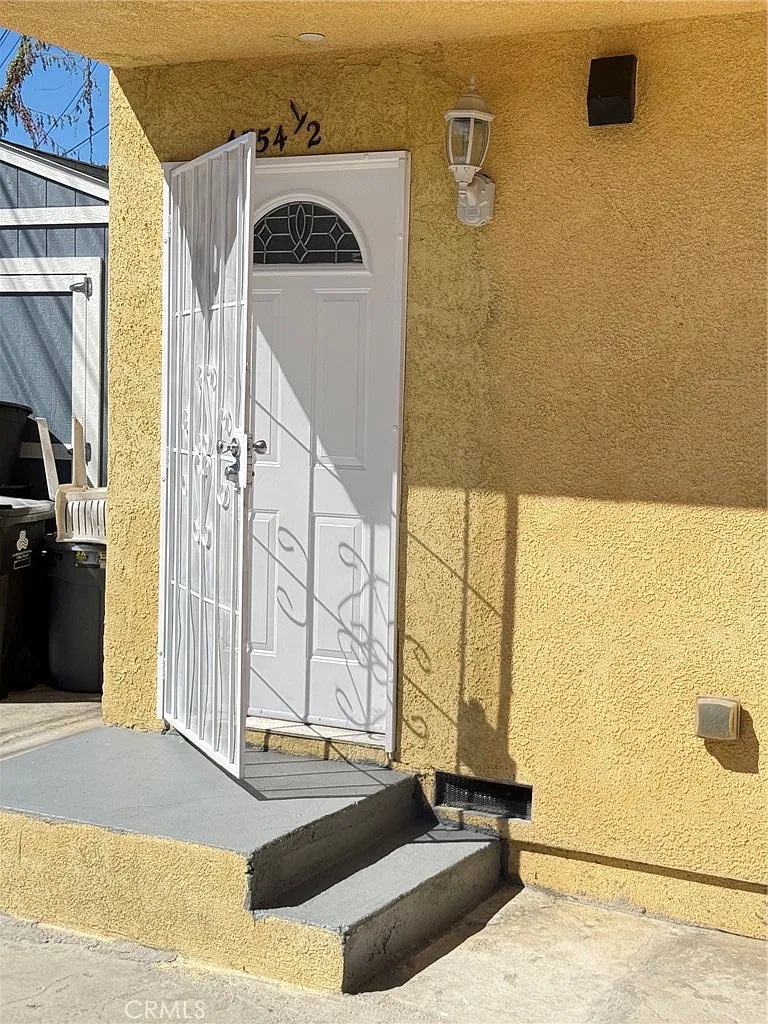 2 bed, 719 sqft, $2,800 — Photo 2