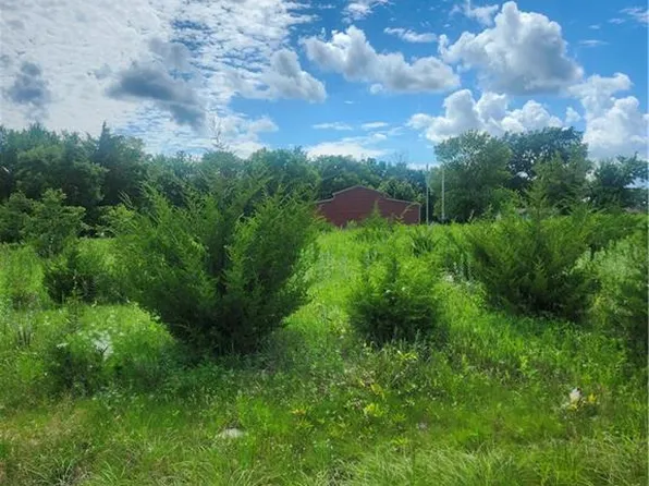 21 Shady Ln, Linn Valley, KS 66040