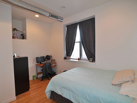 4th image of 651 N Wolcott Ave #2