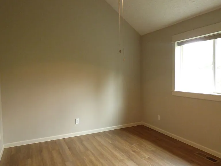 4592 Indian Earth Ct NE — Photo 18