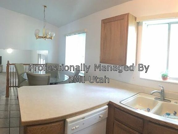 2nd image of 7699 S Sunriseplace E