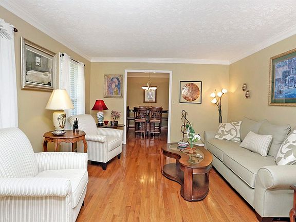 3rd image of 3333 Grasmere Dr