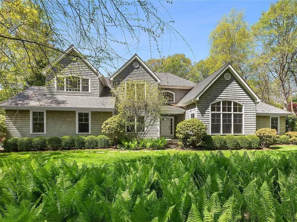 7 Ruffed Grouse Ct, East Hampton, NY 11937