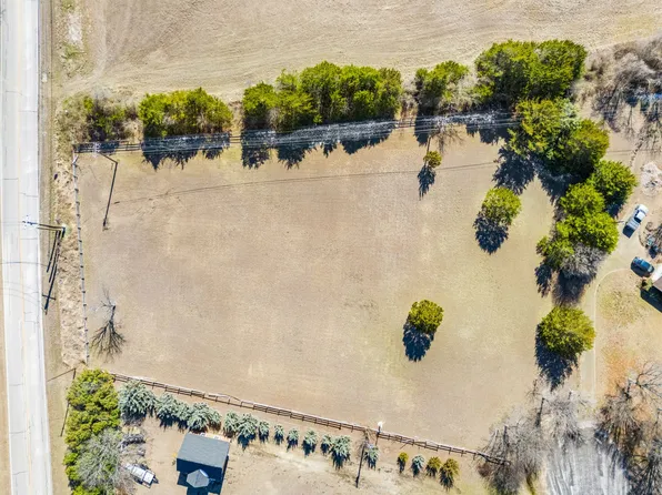 109 Brookwood Ct, Red Oak, TX 75154