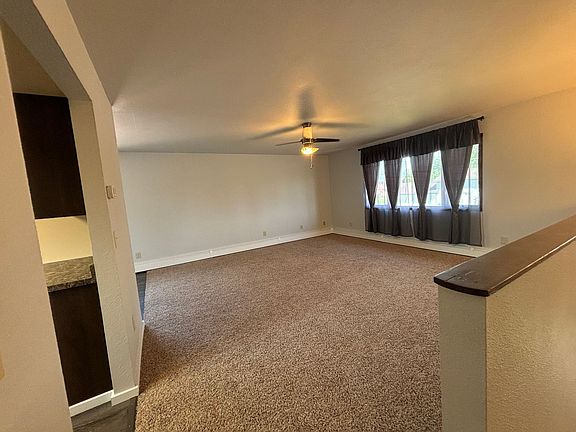3rd image of 2812 Gillam Way