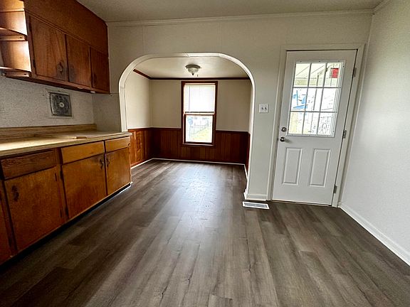 5th image of 907 N Rockbridge Ave