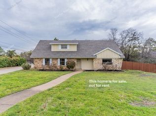 901 Trail Ridge Dr, Desoto, TX 75115