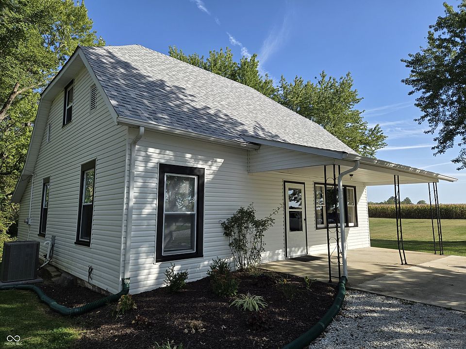 1st image of 101 W Gosch Rd