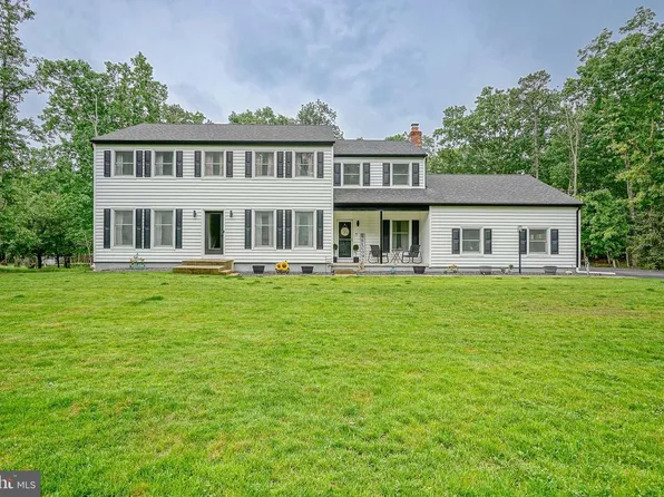 11 Hidden Acres Dr, Tabernacle, NJ 08088