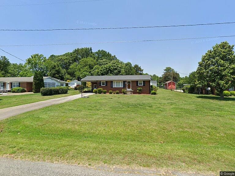 1st image of 115 Auden Dr