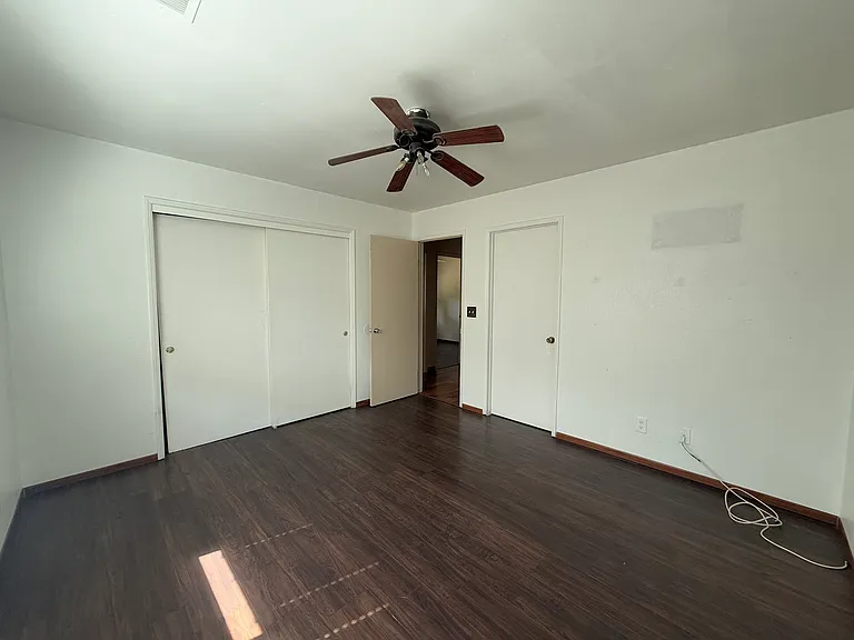 711 W Robin Ave — Photo 9