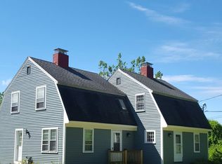 70 Mast Rd, Lee, NH 03861