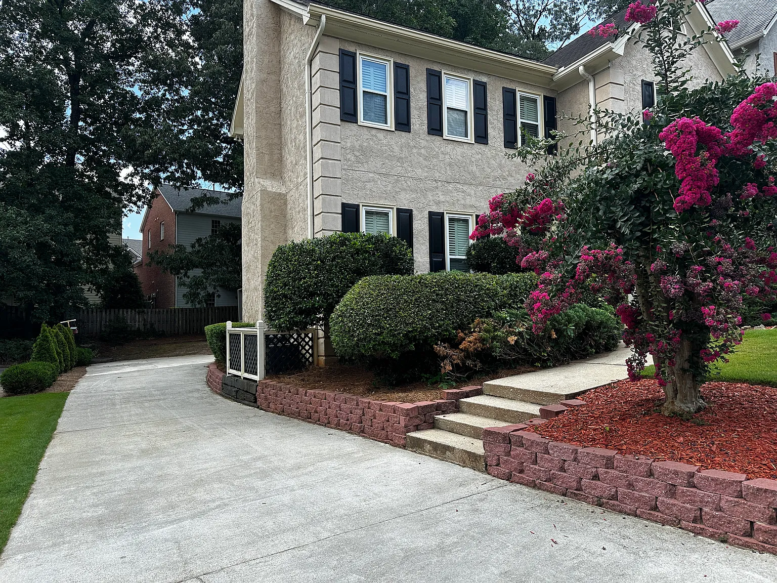 4175 Dunwoody Ter — Photo 2