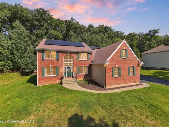 57 Teaberry Dr, Drums, PA 18222