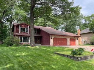 5929 Oxford St N, Shoreview, MN 55126