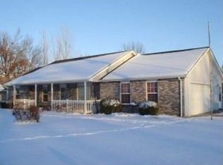 300 N Henry Clay Blvd, Ashland, MO 65010