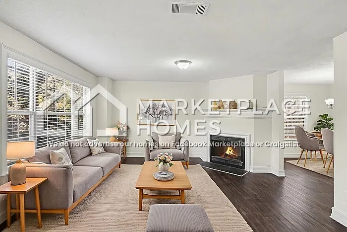 205 Hunting Ct