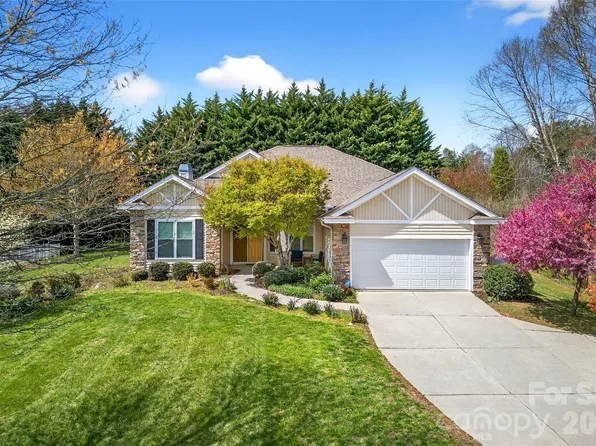 57 Talon Trail Ln, Etowah, NC 28729